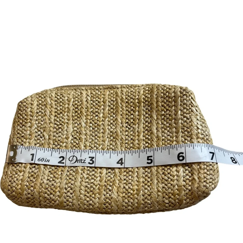 Elegant Straw Crossbody Tote with Floral Scarf Accent and matching coin purse.